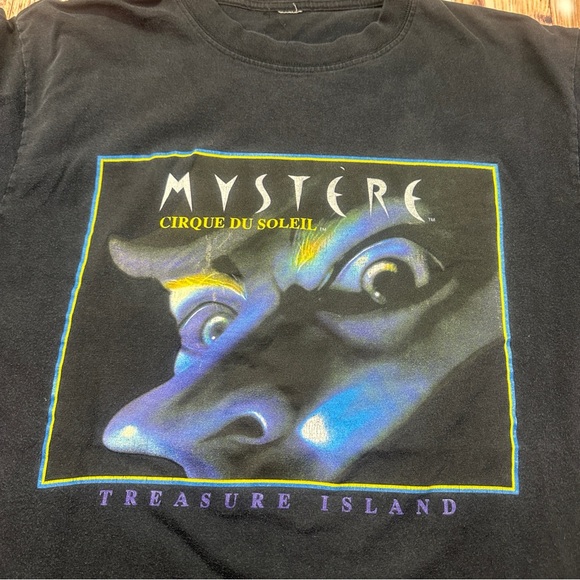Vintage Mystere Cirque du Soleil Treasure Island T- Shirt - Picture 2 of 9